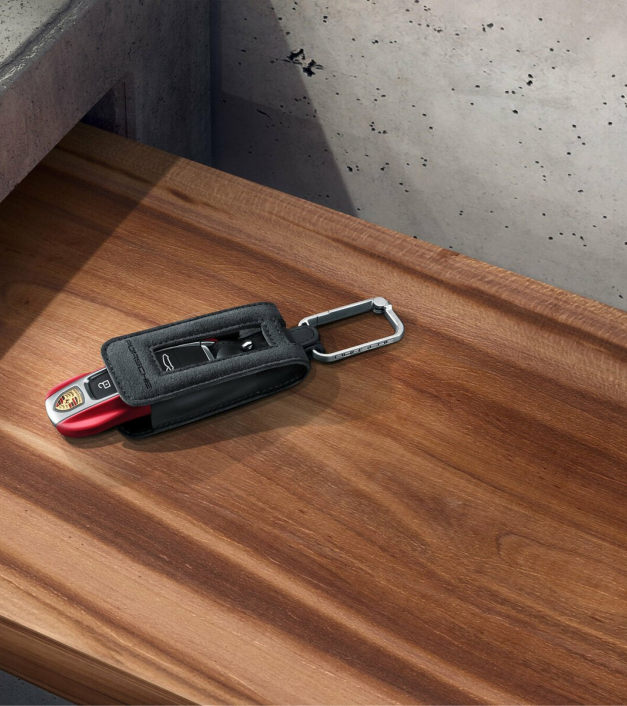 Alcantara® kulcstartó