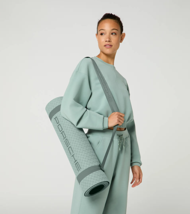 Jógaszőnyeg – Porsche Cayenne Electric Lifestyle