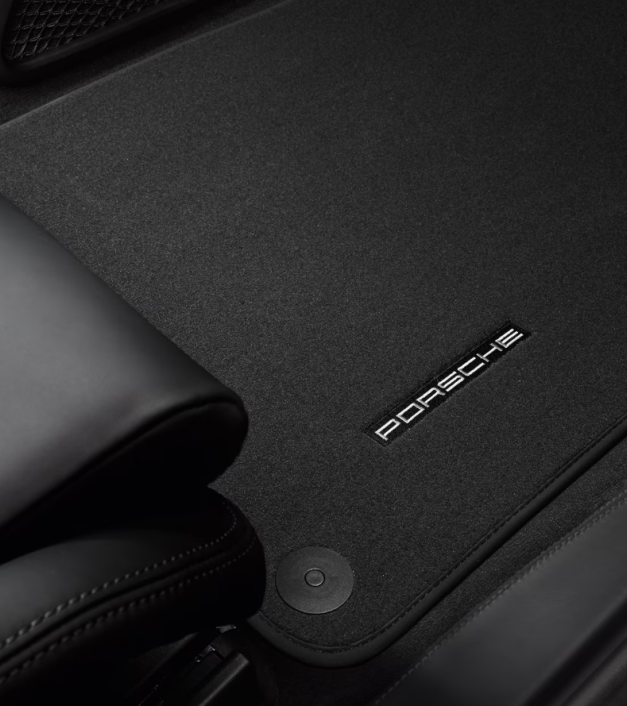 Nubuk szegélyű szőnyegek - 718 (jobbkormányos)